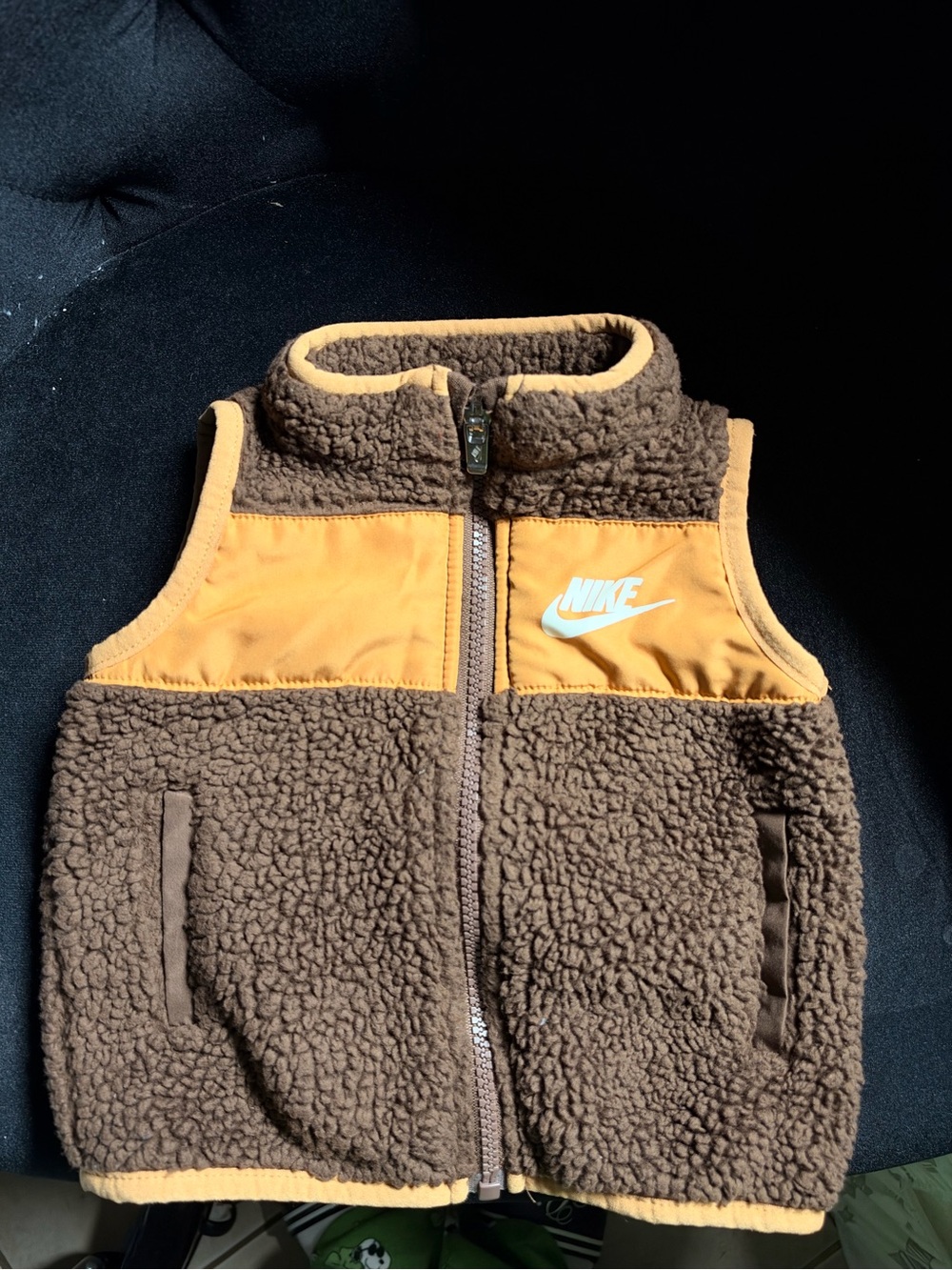 Nike Kids Brown and Yellow Sherpa Fleece Vest 12 months